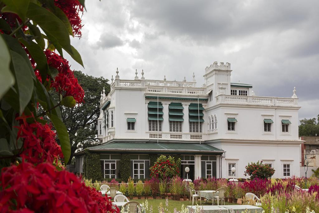 The Green Hotel Майсуру Екстер'єр фото